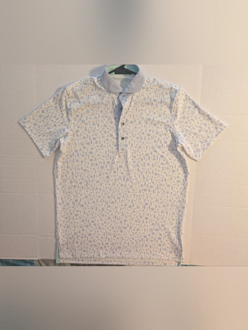Greyson White Polo w/ Light Blue Leaf Print- Sm (NWOT)